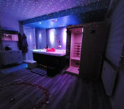 AOG PRESTIGE LeLovelyHome au Centre ville avec SPA JACUZZI et SAUNA proche gare et parking gratuit