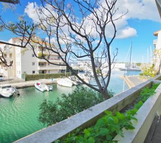 Superbe T2 au calme avec balcon sur la marina - 10