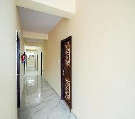 OYO 74584 Hotel Vivaan Palace