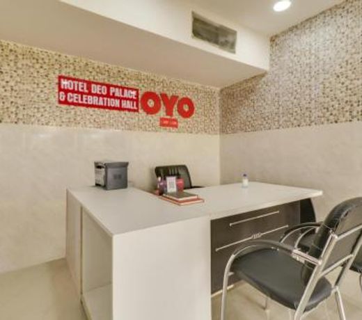 OYO 75342 Hotel Dev Palace And Celebration Hall