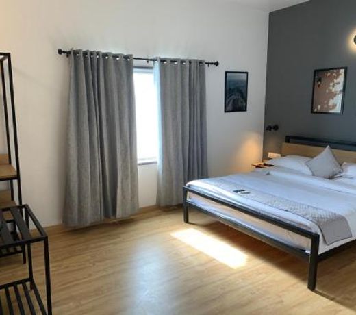 Loft 24, Mansarovar
