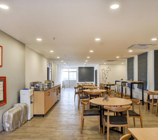 OYO Townhouse 385 Navya International Ramamurthy Nagar