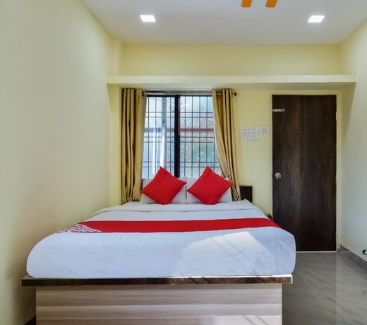 OYO 75434 Hotel Everest Inn