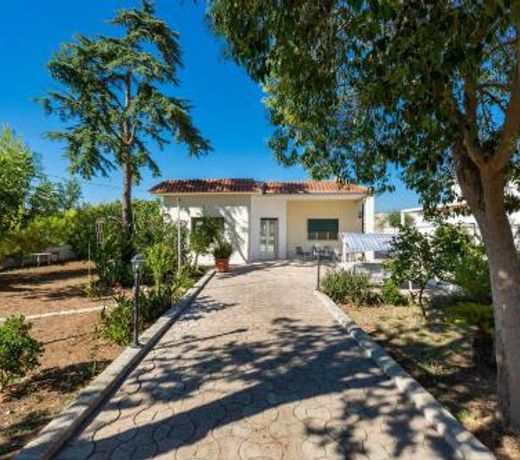 Villa Graziana by BarbarHouse