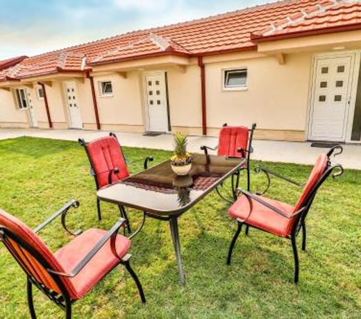 Simo apartments airport Podgorica