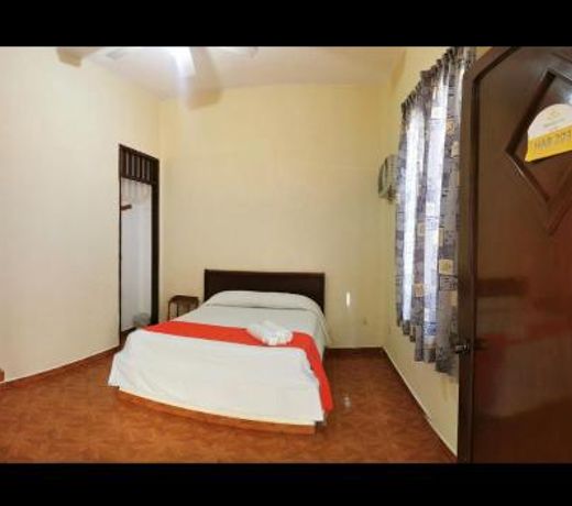 Xpress Inn Hotel