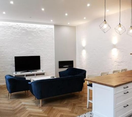 Victoria Apartment