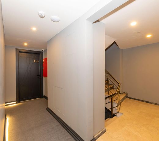 Fly And Stay Airport Hotel