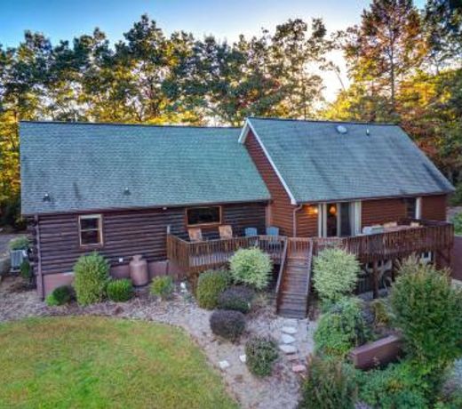 Rural Hideaway with Game Room and Mountain Views!