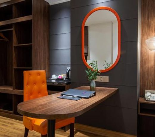 Aurora Hotels & Travel
