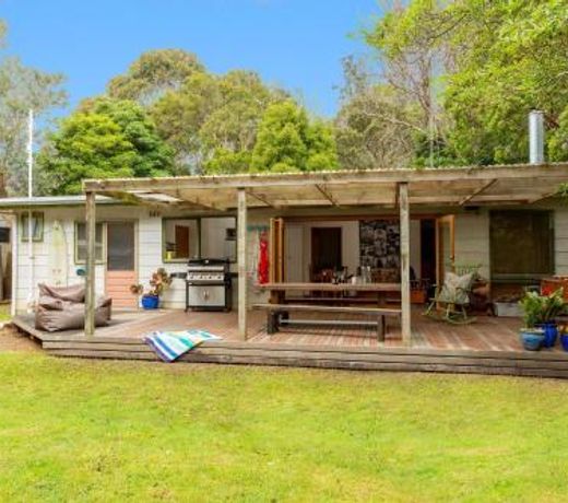 Merricks Surf Cottage