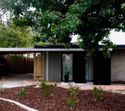 The Snug Premium 1BR Self Contained Apartment FREE Netflix