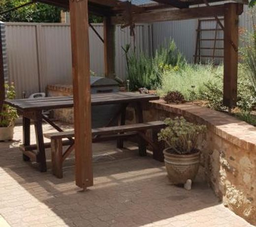 Angaston's Rusty Olive B&B