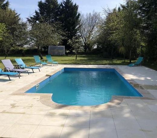 Blacksmiths Apartment in Blanzay - 1 bed