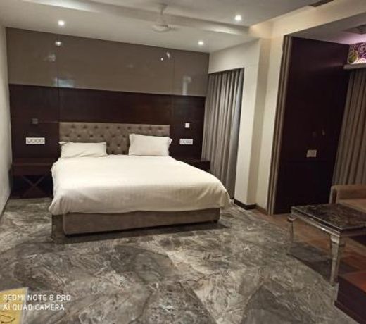 Hotel President