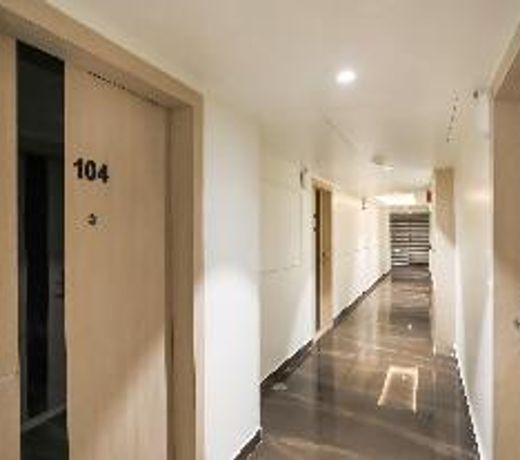 Townhouse 670 Hotel 16