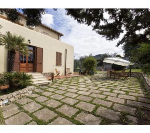 Alghero, Villa Duchessa with sea view surrounded by greenery for 8 people