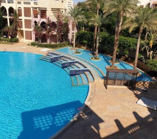 Gorgeous Pool View Apartment - Tala Bay Resort, Aqaba