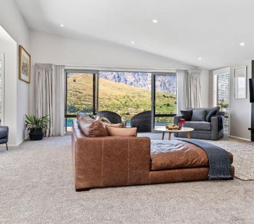 Highview Haven by Relaxaway Holiday Homes