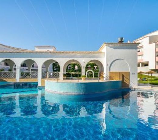 Praia da Rocha, Vila Rosa, T1, Piscinas, Parqueamento e Internet by IG