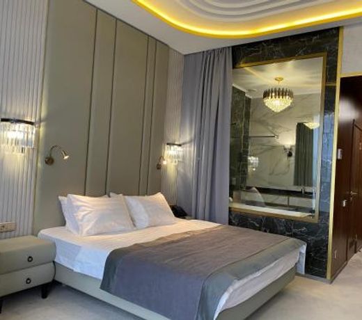 DOVGIY Hotel