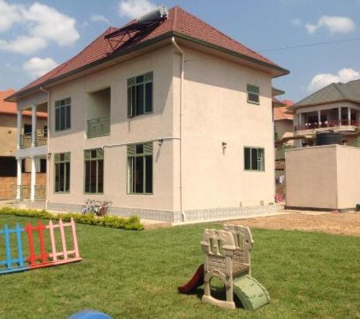 Room in House - Comfort away from home mugesera MyPlace