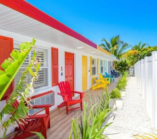 Captainâs Quarters at Anna Maria Island Inn