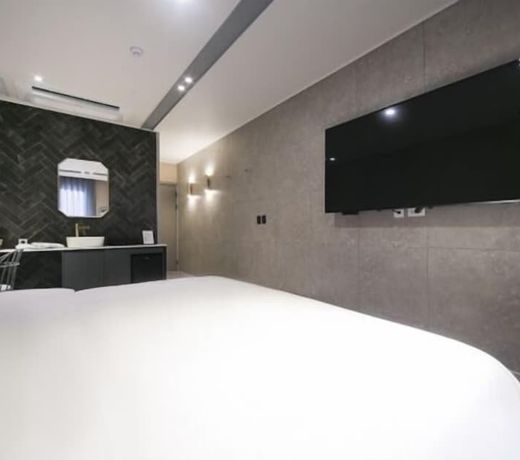 Changwon Jinhae Hotel Rian