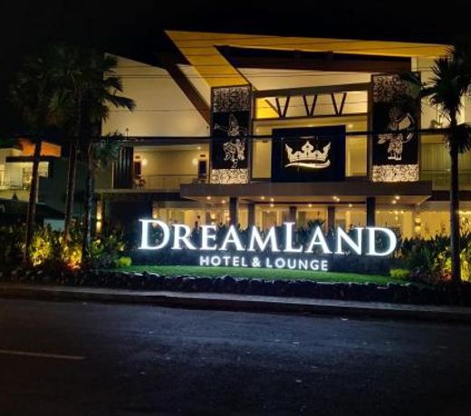 Dreamland Hotel And Lounge