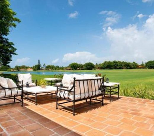 Los Lagos 19- Golf and Lake View 5-Bedroom Villa