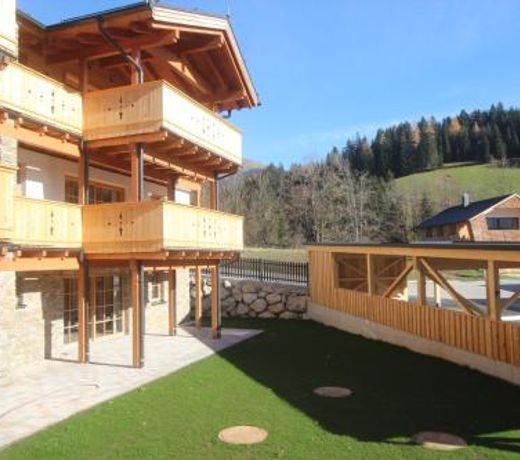 Dachstein West Apartments - Traumhafte Ferienwohnungen mit Garten und Terrasse