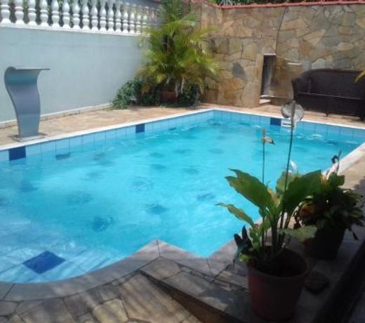 CASA PRAIA PERUÃBE PISCINA