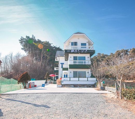 Gangneung Maison de Rose
