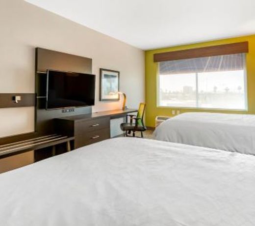 Holiday Inn Express & Suites - Phoenix Dwtn - State Capitol, an IHG Hotel
