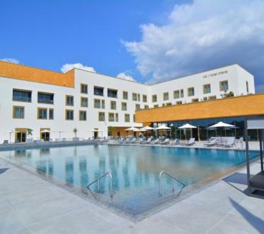 mk hotel tirana