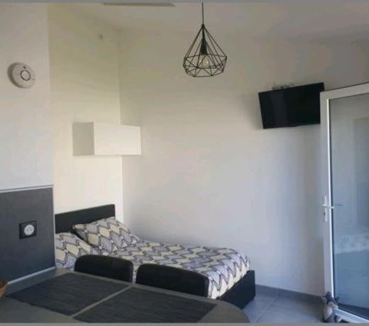 Chambre doubles avec sdb cuisine