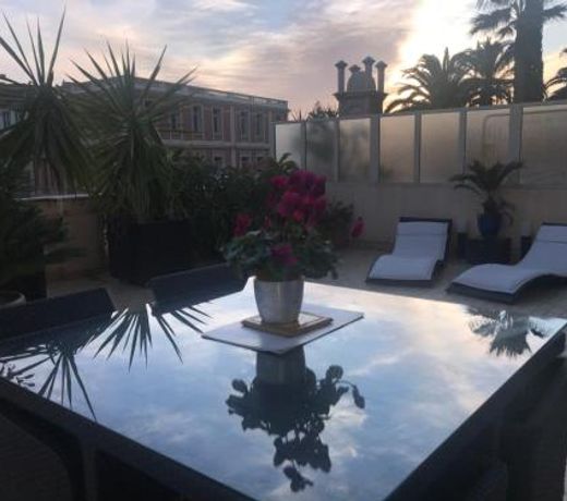 Appartement Terrasse dans Palace Centre ville