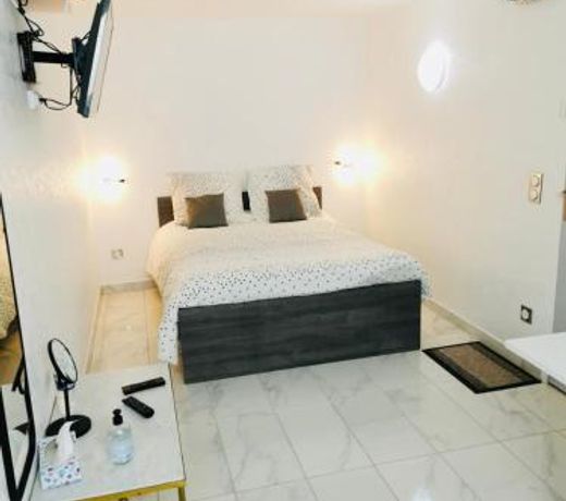 Agreable studio Ã  proximite de Paris et Henri Mondor