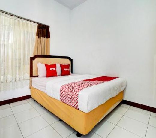 OYO 90118 Hotel Diamond Syariah