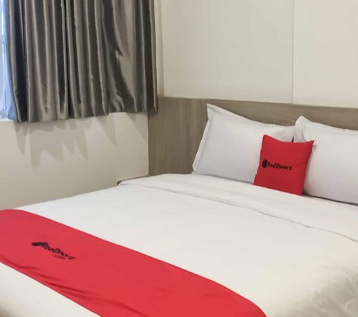 RedDoorz Plus @ Jalan Juanda Medan