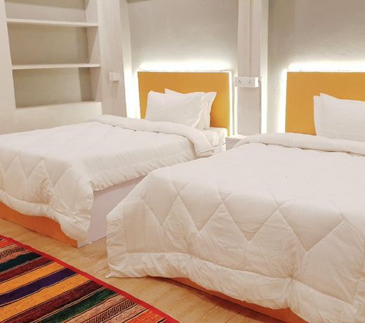 Vibe n Joy Guest House