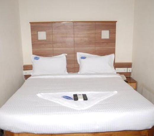 OYO 668 Hotel SLV Grand