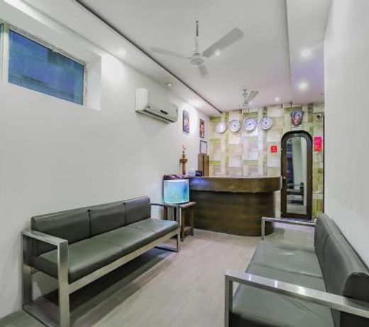 OYO Townhouse 608 Gautam Residency