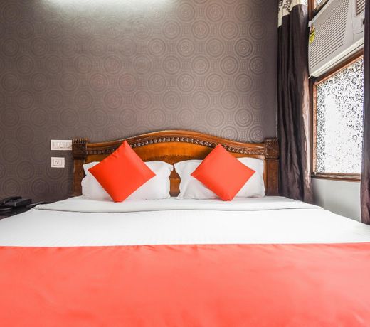 OYO 75863 Hotel Prem Prakash