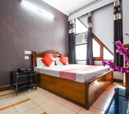 OYO 75863 Hotel Prem Prakash