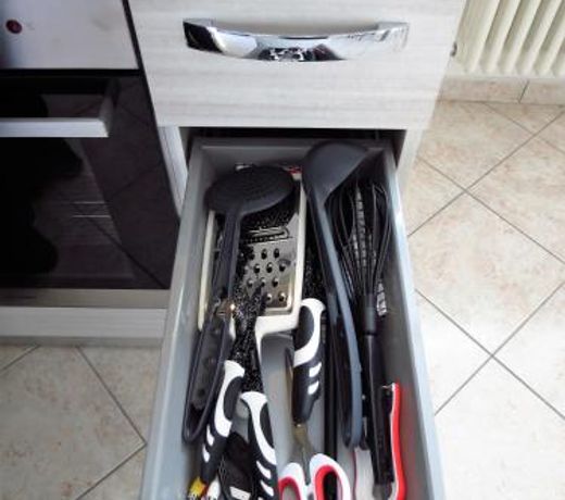 Lo Gnomo sotto al Glicine
