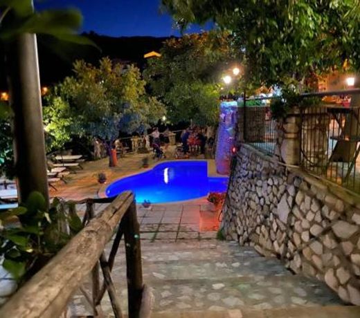 One bedroom appartement with sea view shared pool and enclosed garden at Badolato