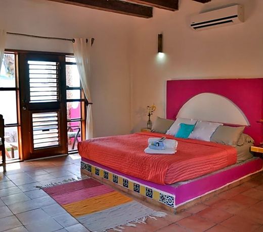 Nacional Beach Club & Bungalows