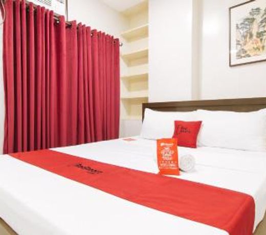 RedDoorz near Fernwoods Garden Quezon City