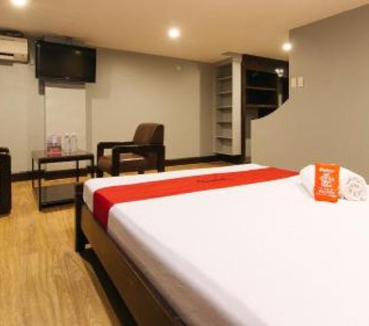 RedDoorz Premium at Arzo Hotel Manila